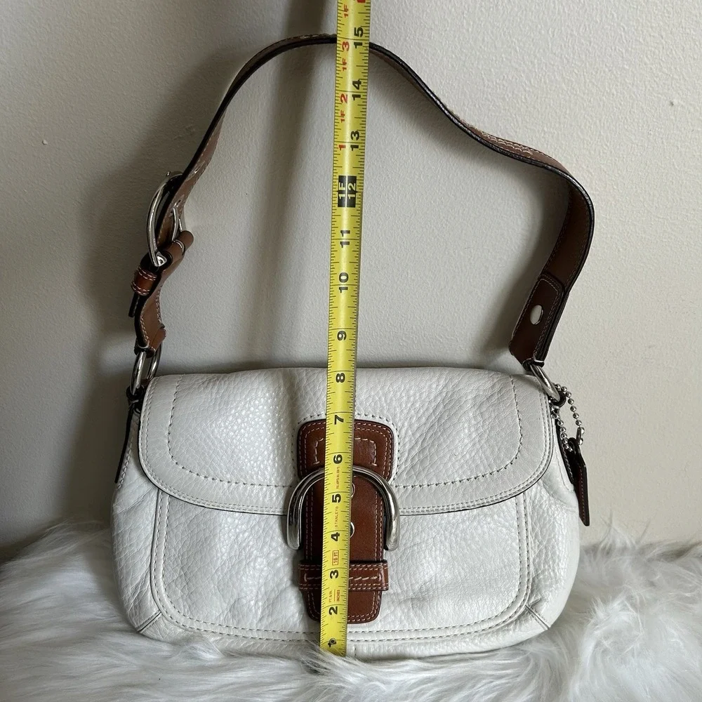 Coach Soho Chalk White Pebbled Leather Shoulder‎ Bag Good